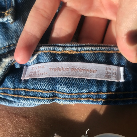 Zara Distressed / Ripped Denim Skirt - Picture 5 of 7